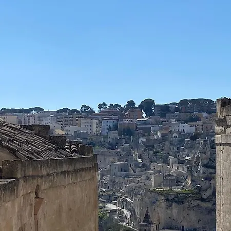 La Luna Nei Sassi *